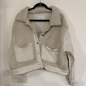 Celebrity Pink Women's Beige Sherpa Jacket size XXXL EUC